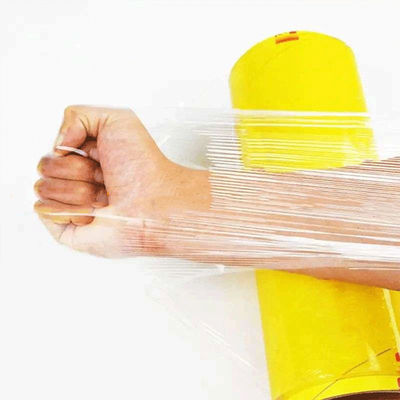 Filme de adesão de plástico para alimentos domésticos PVC / PVDC / PE / LDPE com cortador de slide